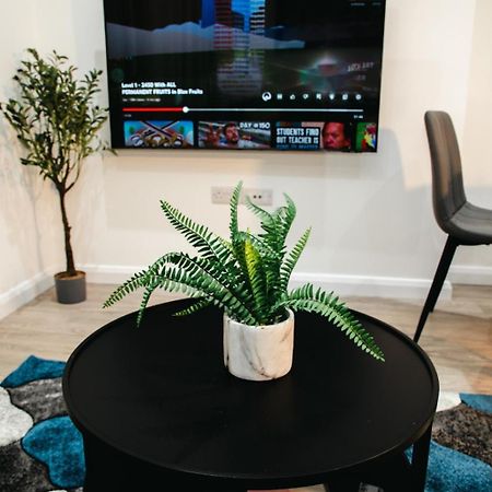 City Centre Luxury Apartment Белфаст Екстер'єр фото