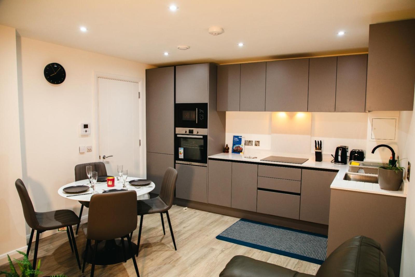 City Centre Luxury Apartment Белфаст Екстер'єр фото