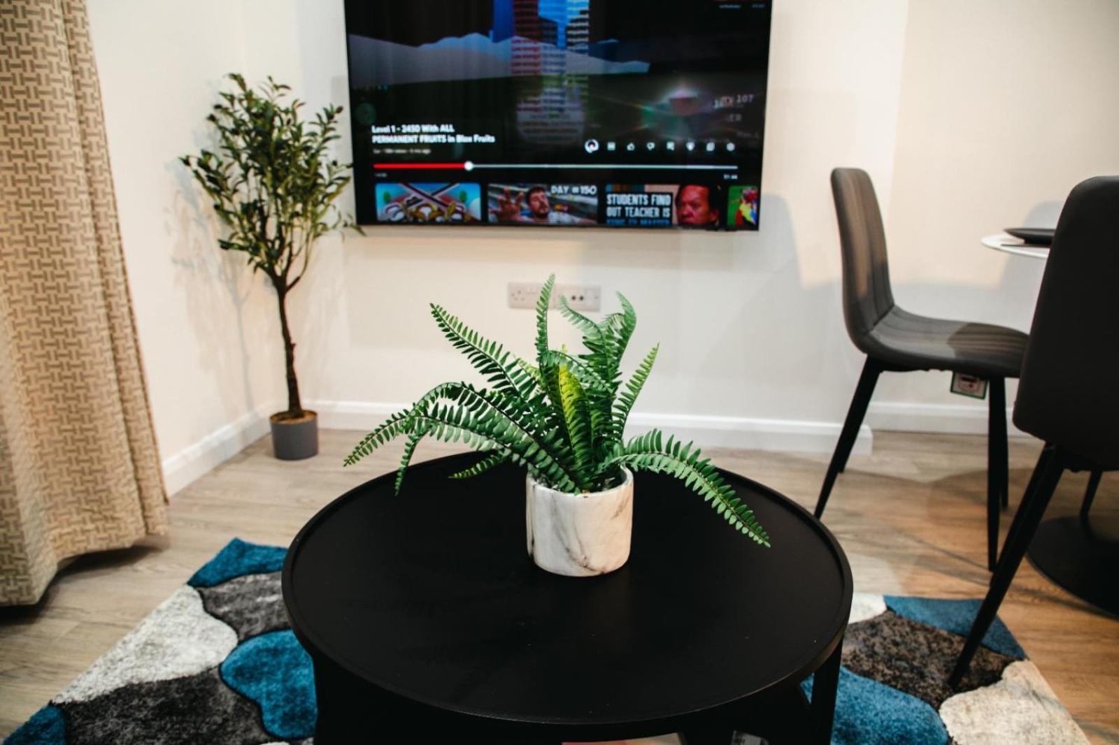 City Centre Luxury Apartment Белфаст Екстер'єр фото