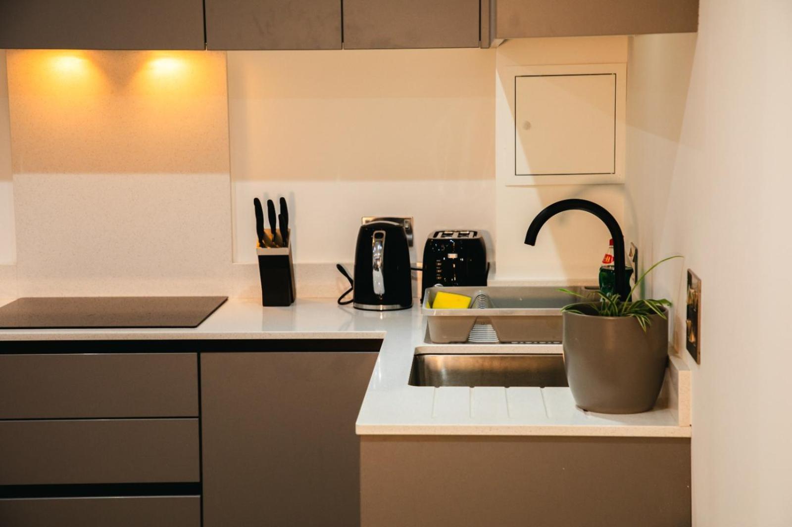City Centre Luxury Apartment Белфаст Екстер'єр фото